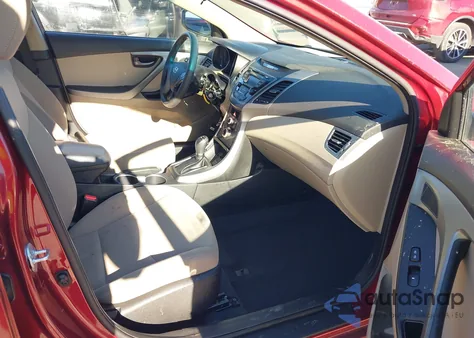 2016 Hyundai Elantra Se z USA, uszkodzony, nr VIN 5NPDH4AE2GH786621